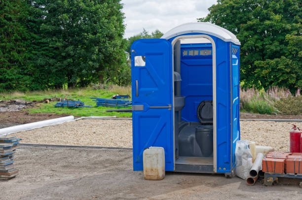 Best Restroom Trailer for Weddings  in Camanche, IA